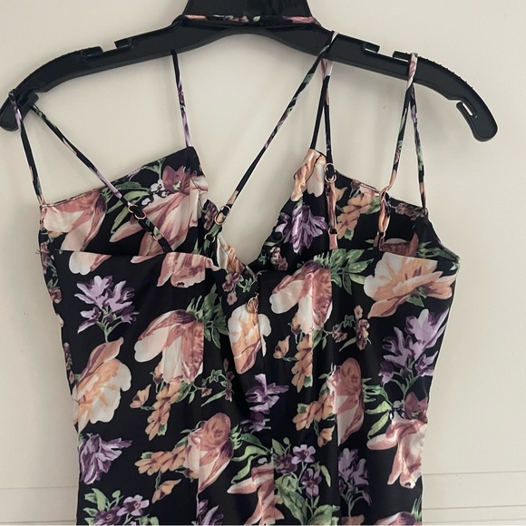 New! Nookie Simone Floral Print Frill Asymmetrical Maxi Dress 37677 - Picture 3 of 12